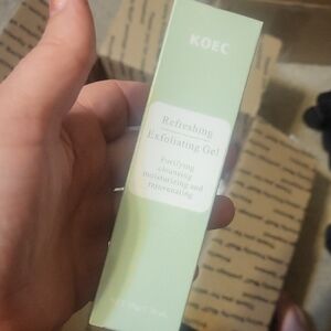 Purifying Exfoliating Gel - Light Green